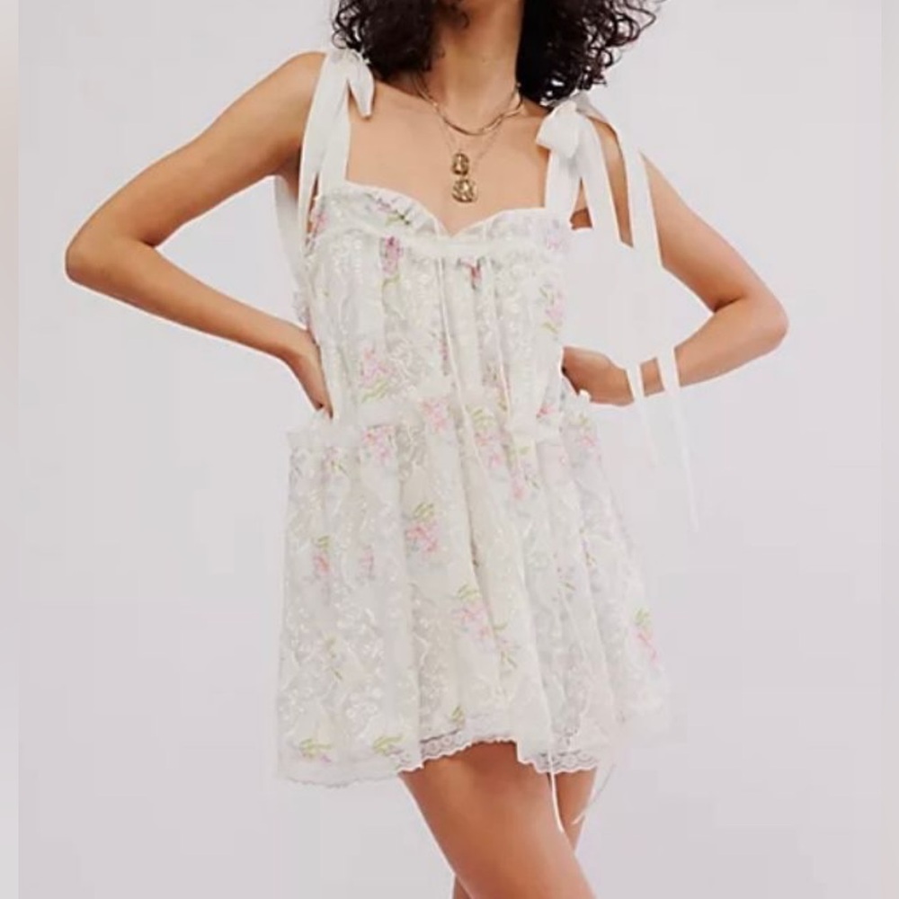 NWT Dakota mini dress L- For Love and Lemons- mark on strap